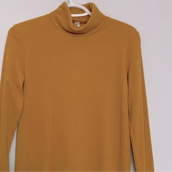 Casual Winter HEATTECH Fleece Long Sleeve Turtle Neck Top in Autumn Yellow (M) - Picture 3 of 4